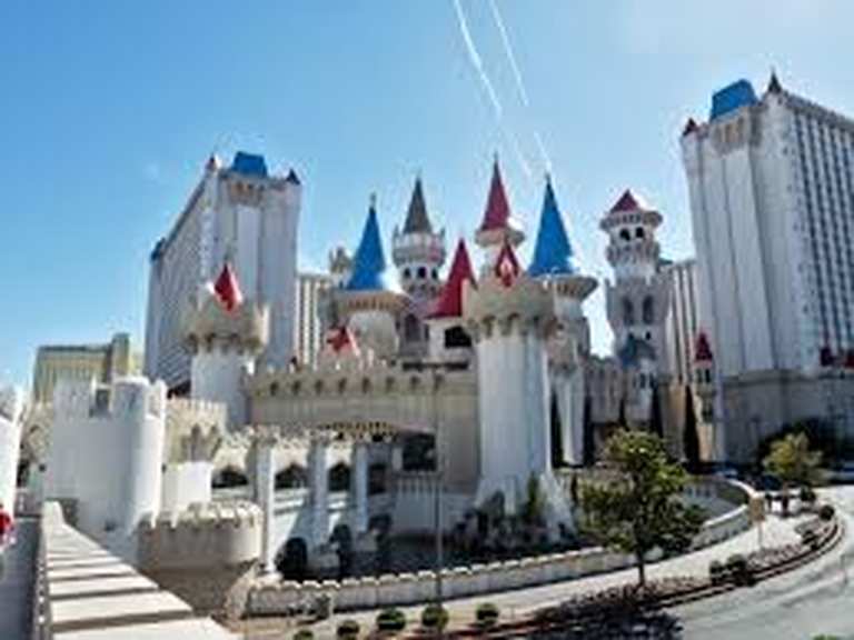 Excalibur Hotel Casino Nevada United States Of America Hiking Tips Photos Komoot