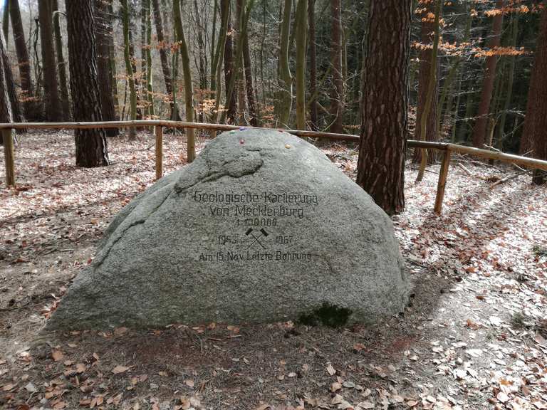 Schälchenstein Wanderungen und Rundwege komoot