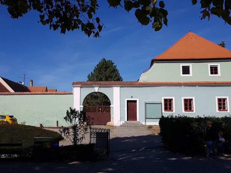 Wasserschloss Červená Lhota : Radtouren und Radwege | komoot