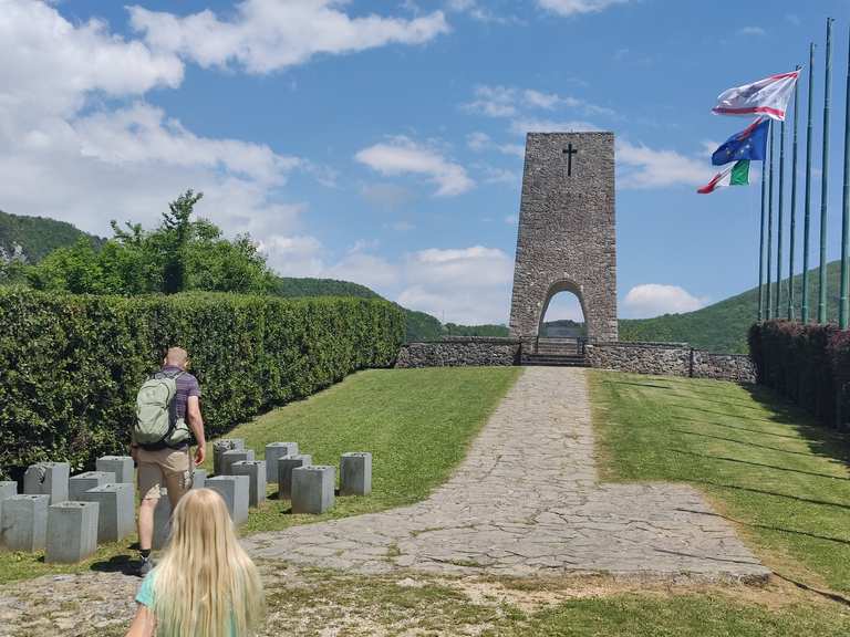 Sant'Anna di Stazzema : percorsi escursionistici e trekking