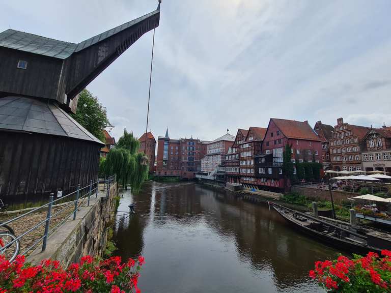 Ilmenau Fluss durch Lüneburg Wanderungen und