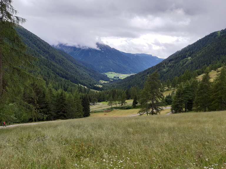 Blick ins Gsiesertal Messner Alm Runde von St. Magdalena Santa