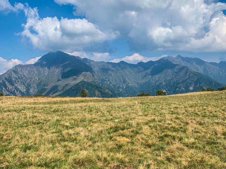 Monte Muggio Gipfelkreuz-Trail (über CAI Route 671) | Wanderung | Komoot