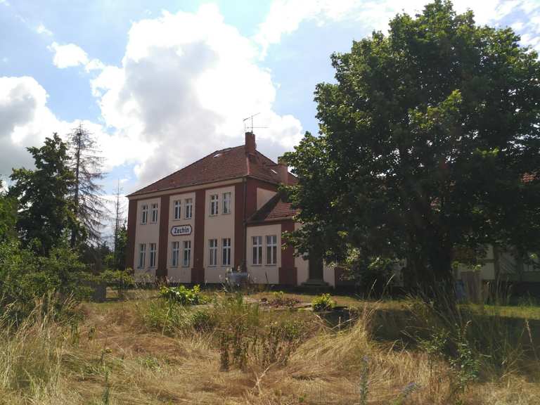 Ehem. Bahnhofsgebäude Zechin Radtouren und Radwege komoot