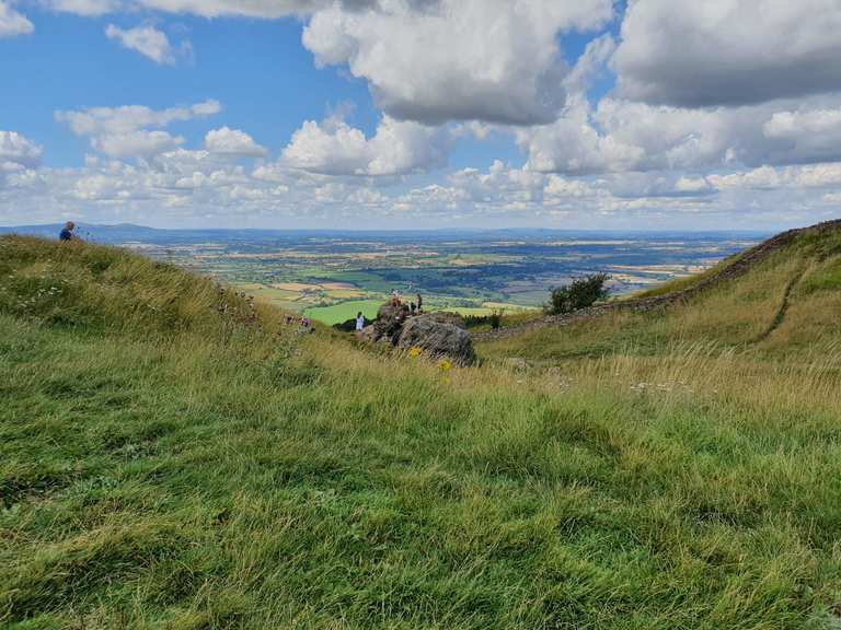 Kemerton Camp (Bredon Hill Fort) Routes for Walking and Hiking Komoot