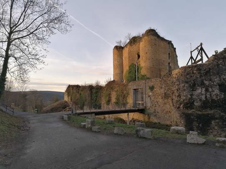 Château De Franchimont Routes For Walking And Hiking 