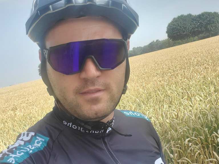 Durch Okel auf neuem Asphalt: Rennradfahren und Rennradtouren | komoot