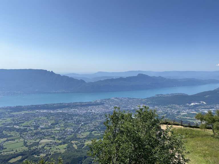 Klim naar Mont Revard Belvédère du Revard boucle au départ de AixlesBains Le Revard Vélo