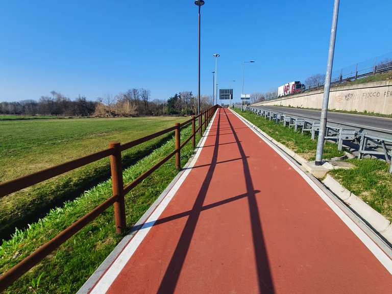 la stazione delle biciclette san donato milanese mi