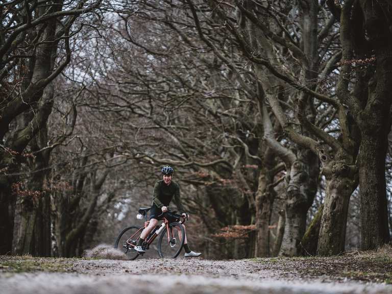 Onverharde weg, Arnhemse Heide fietsroutes en kaart Komoot