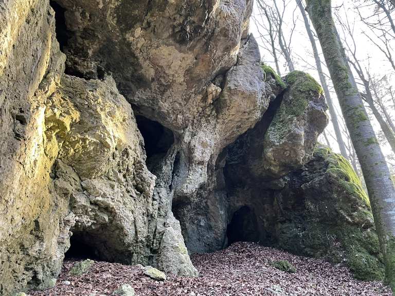 Höhle D 691 Wanderungen und Rundwege komoot
