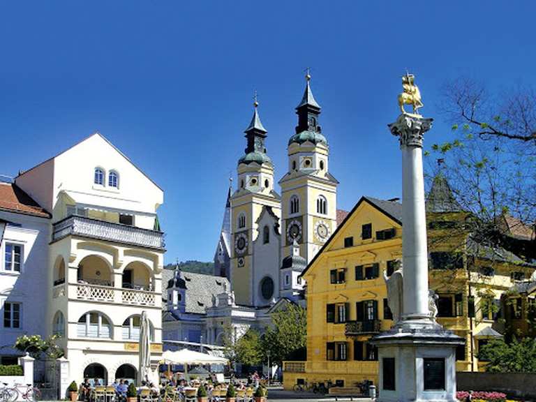 Da San Pietro in Val Di Funes a Bressanone — Giro ad anello Rennrad