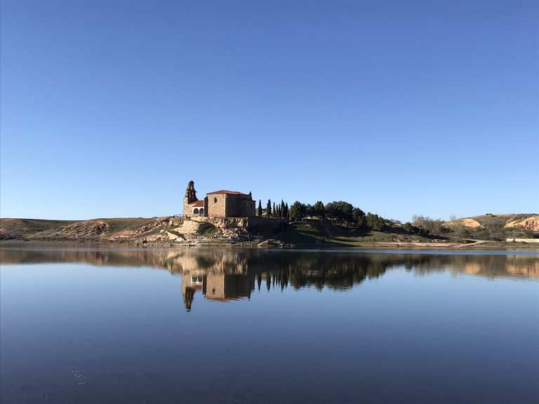 pont-de-la-encomienda-depuis-montamarta-circuit-par-la-rivi-re-esla