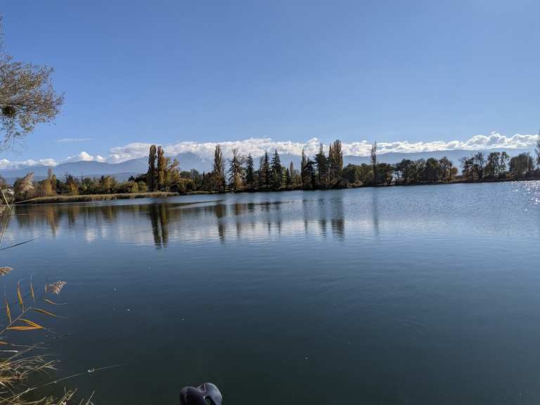 Nouvelle piste cyclable. Lac de Saint André Circuit à partir de Chambéry ChalleslesEaux