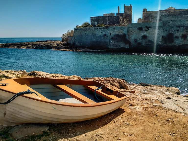 Monopoli e la chiesa rupestre di San Procopio giro ad anello da