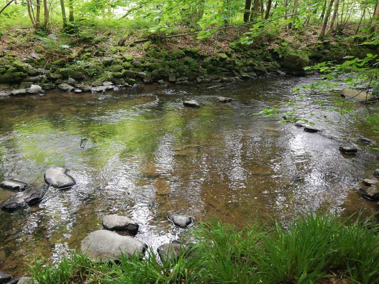 Wandelen langs de rivier de Lomme. Wanderungen und Rundwege komoot