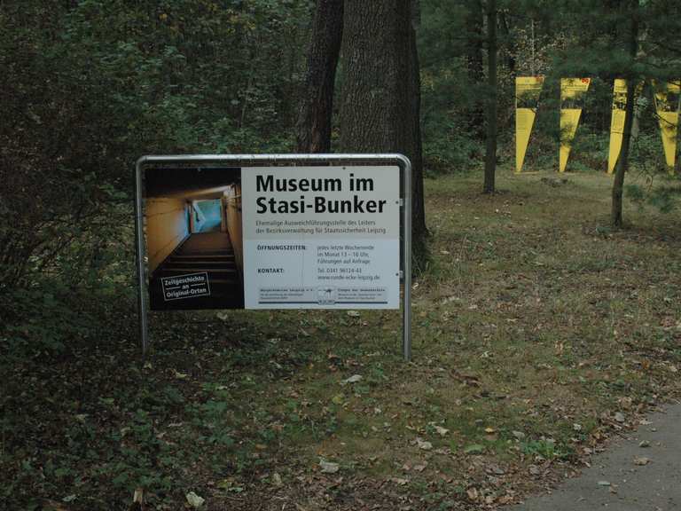 Museum im StasiBunker „Lübschützer Teiche“ Wanderungen und Rundwege