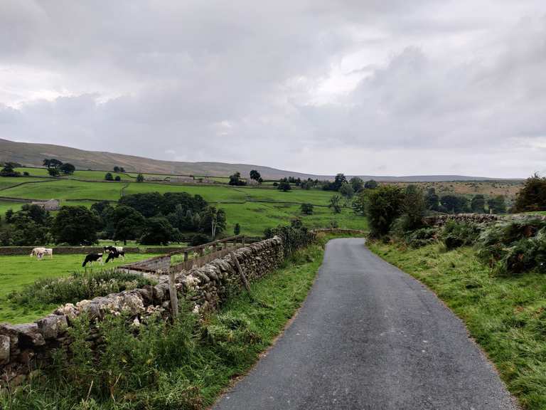 Wharfedale figure 8 loop from Ilkley — Yorkshire Dales National Park ...