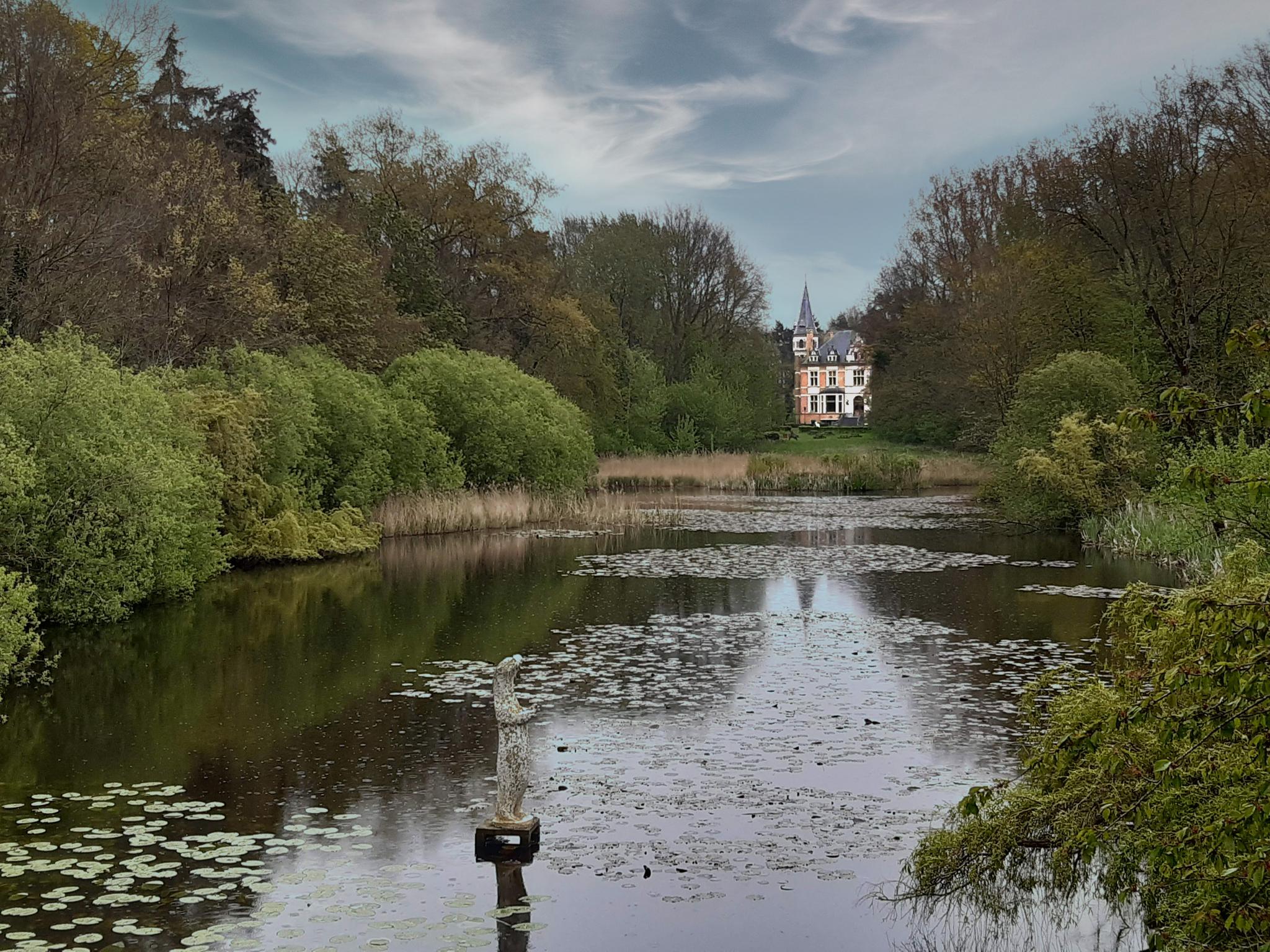 Zicht Op Kasteel De Blankaart Wandelroutes En Hikes | Komoot