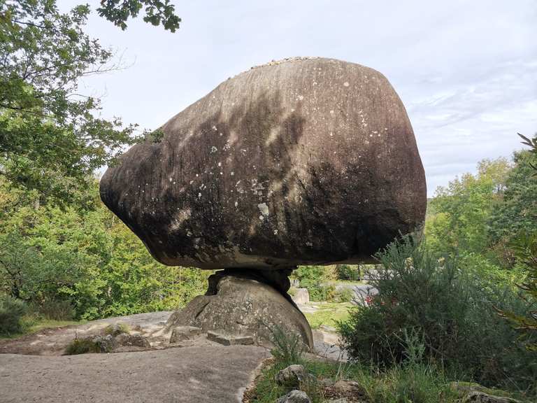 Le sentier de la Peyro Clabado par le sentier des Merveilles boucle