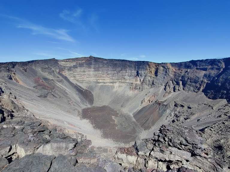 Route 2 Piton de la Fournaise 10 der besten Wanderungen auf La