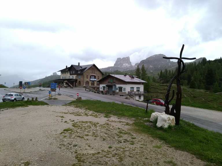 Passo Falzarego Wanderungen und Rundwege komoot