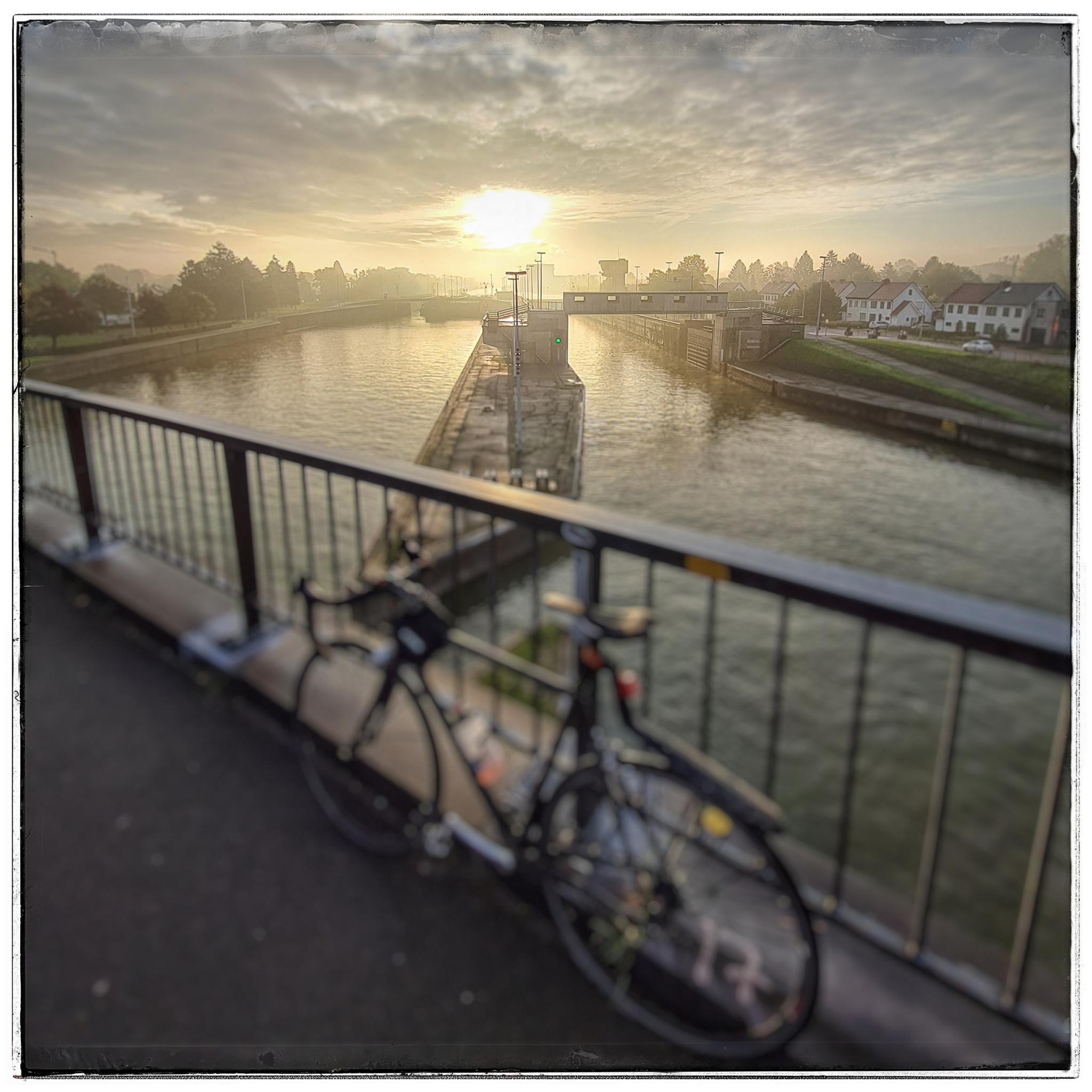 Driepikkelhoeveweg – Uitzicht Bananenbrug Wijnegem Runde Von Ranst ...