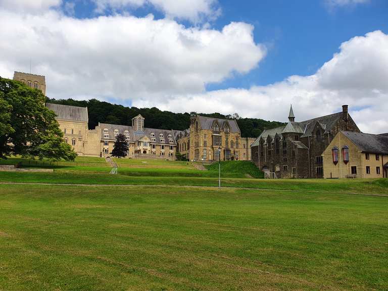 Ampleforth Abbey and College Routes for Walking and Hiking | Komoot