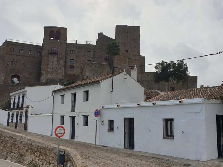 Castellar de la Frontera Castle – Hiking & Cycling Routes | Komoot