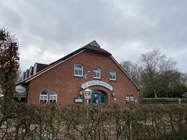 Endjers Landhaus – Upuser Kirche Loop from Gretus-Dirksen-Siedlung