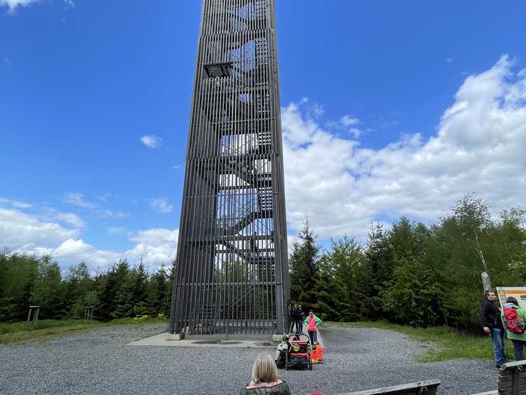 Möhnesee Turm Blick auf den Möhnesee Runde von Körbecke Wanderung