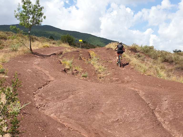 Tour du lac Salagou VTT FFC n 1 Mountain Bike Trails Tracks