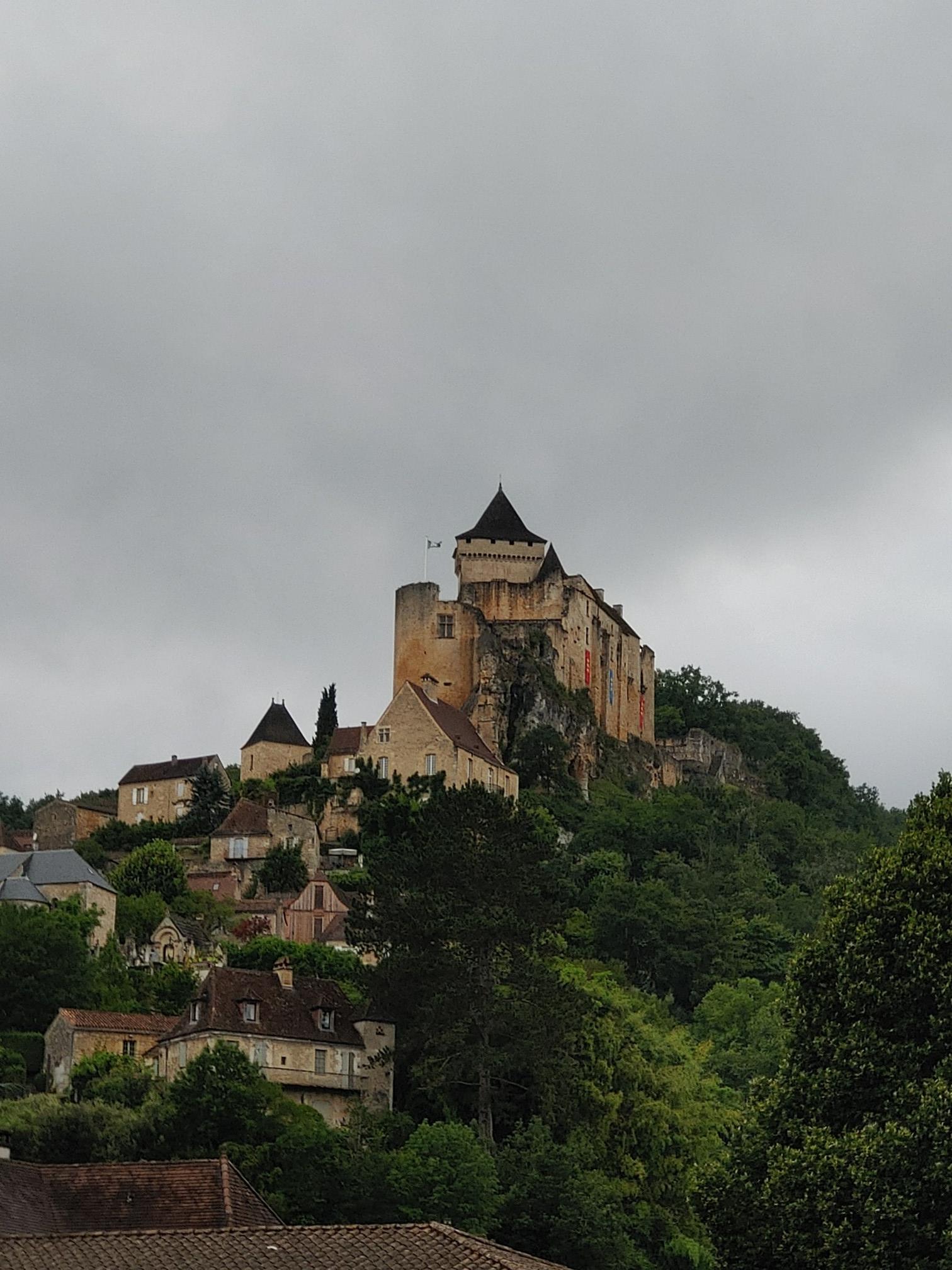 De mooiste bezienswaardigheden rond Doissat - Top 20 | Komoot, image size:1512x2016