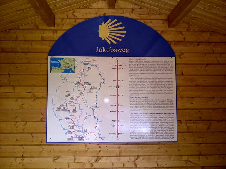 Schönecker Schweiz Blick auf Burg Schönecken Runde von Schönecken