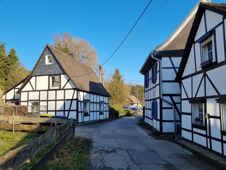 Wipperkotten Staumauer Sengbachtalsperre Runde von