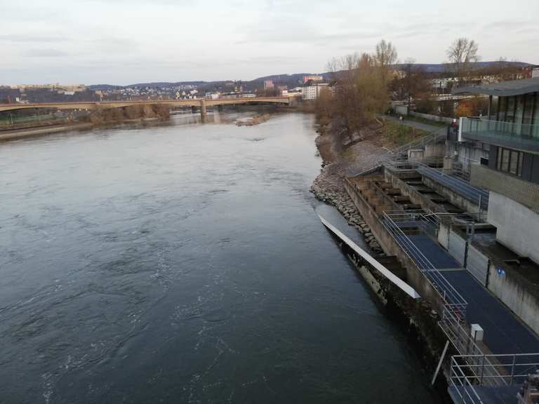 Gülser Eisenbahnbrücke Koblenzer Staustufe Runde von Koblenz