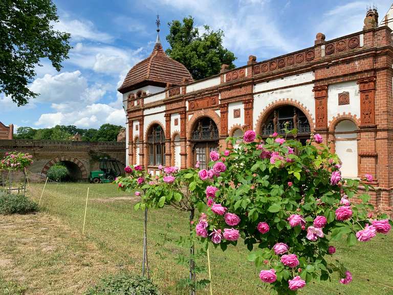 Schloss Basedow - Cycle Routes and Map | Komoot