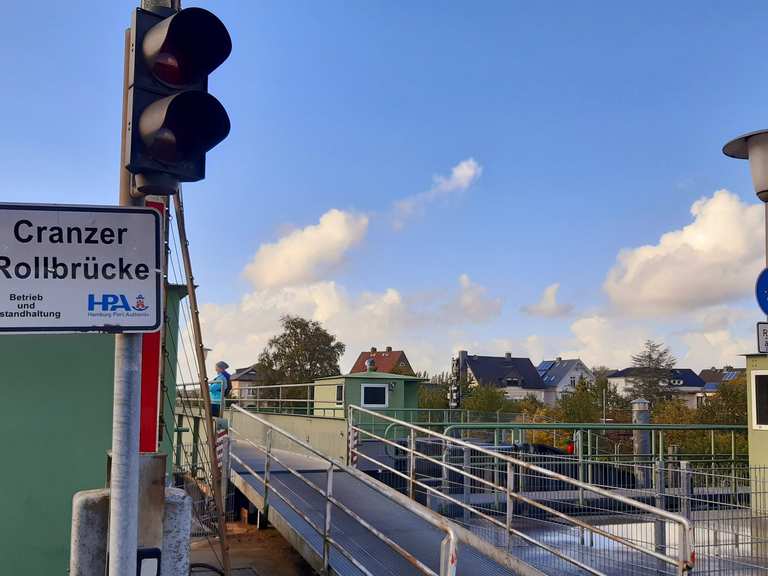 Cranz, Häuser am Deich – HH-Cranz, Rollbrücke Runde von Königreich ...