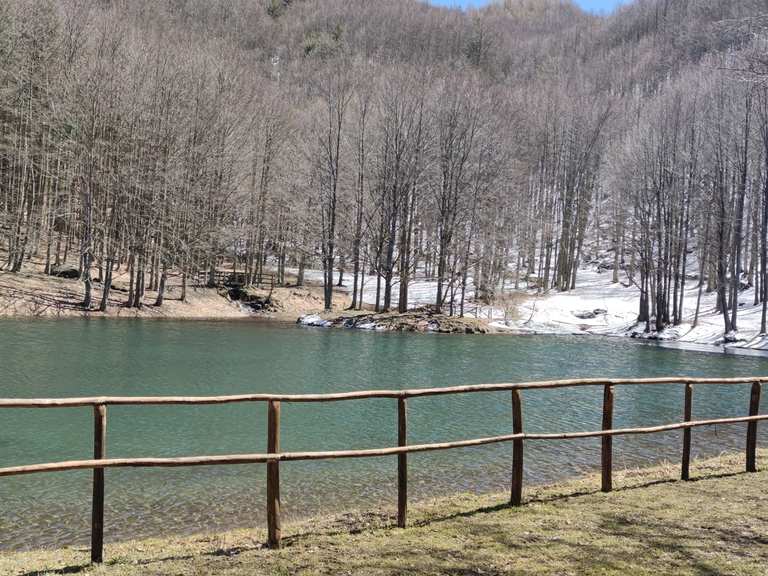 Dal Laghetto di Cavone al Lago Scaffaiolo passando per il Corno alle ...
