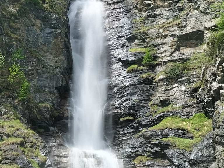 Pis Waterfall – Hiking & Cycling Routes | Komoot
