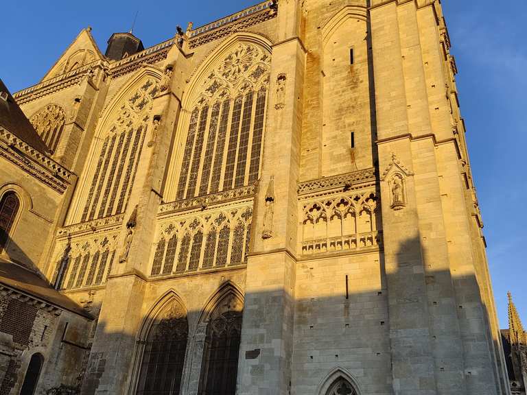 Cathédrale du Mans Routes for Walking and Hiking Komoot