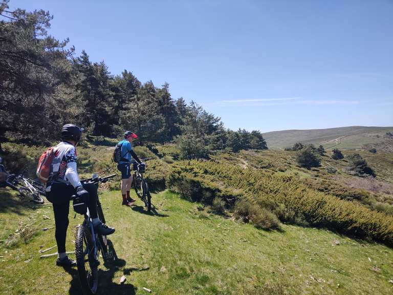 Tres Provincias y Embalse de la Aceña – circular desde La Jarosa por ...