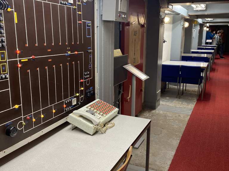 32+ Bilder Von Stasi-Bunker Lübschützer Teiche, Inmitten des