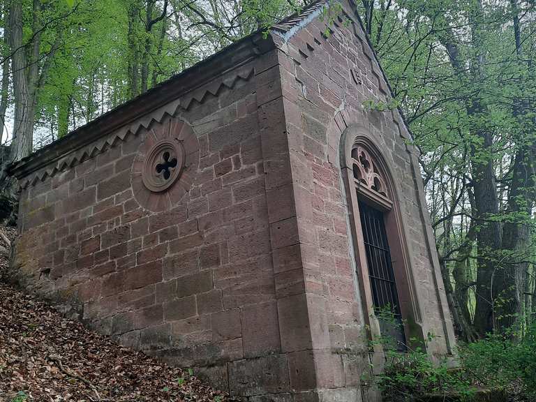 Kapelle und Grabsteine der Familie von Thüngen Wanderungen und