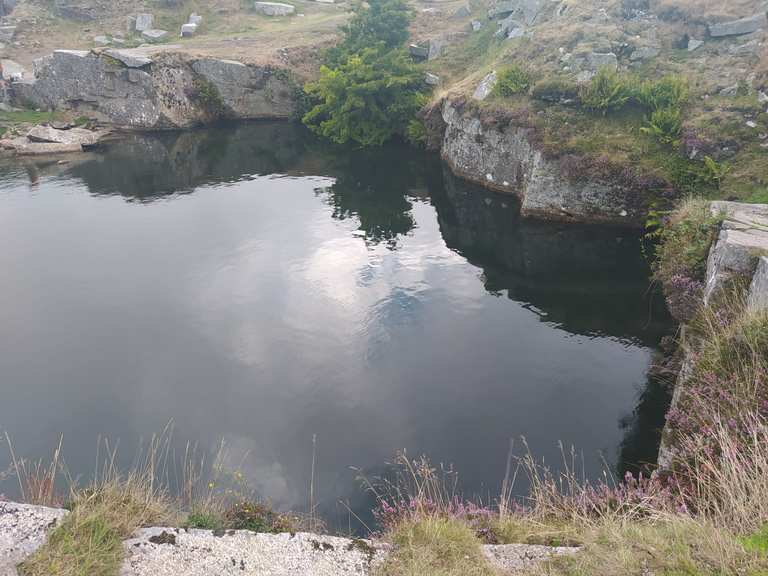 Wild swimming at Goldiggins Quarry, Cornwall - the girl outdoors