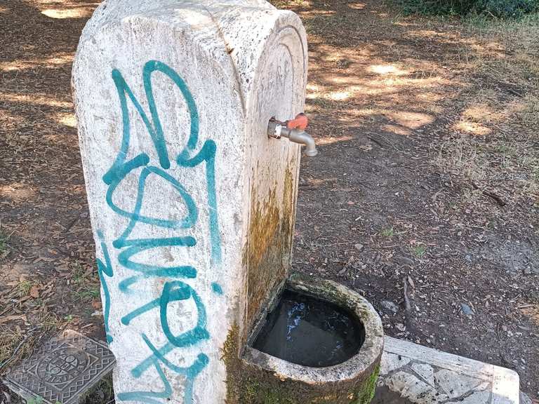 Fontanella acqua potabile. Radtouren und Radwege komoot