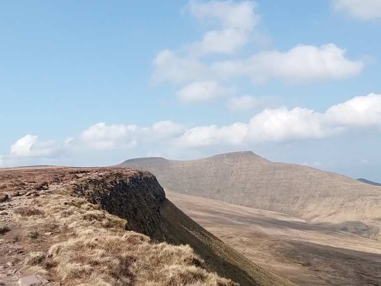 Pen y Fan, Cribyn & Fan y Big loop from Storey Arms — Bannau Brycheiniog (Brecon Beacons