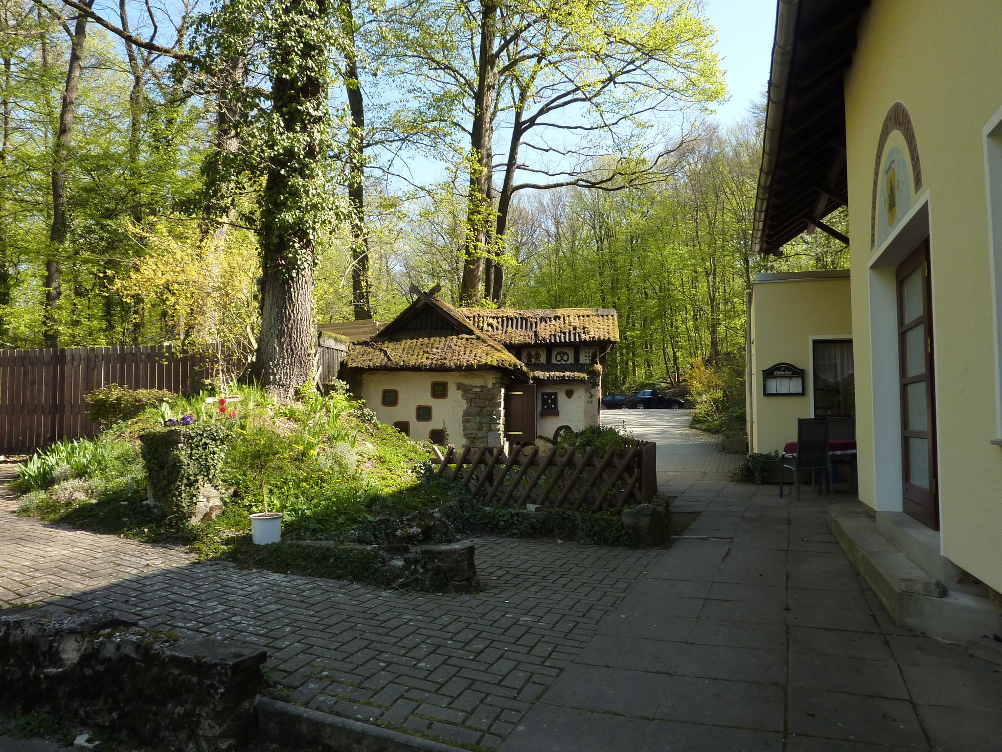 Hexenhaus der Gaststtte Waldfrieden  Wander- & Radrouten | Komoot