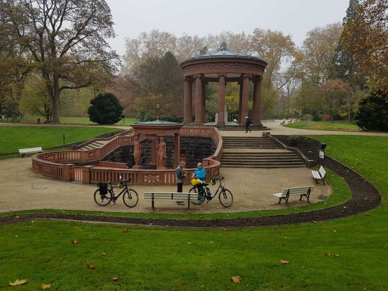 Schöner Radweg mitten durch Bad Homburg: Radtouren und Radwege | komoot