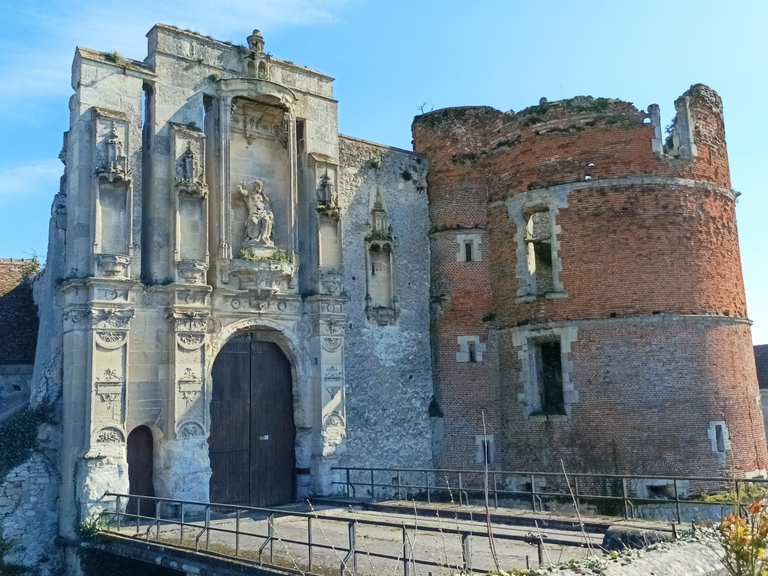 Chateau de Nantouillet Road Cycle Routes and Map Komoot